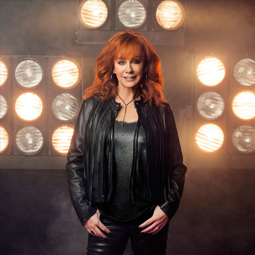 Reba McEntire Glares At 'Voice' Coach Who Blocked Her: 'Mad Reba Is Scary' | Gator 107.9